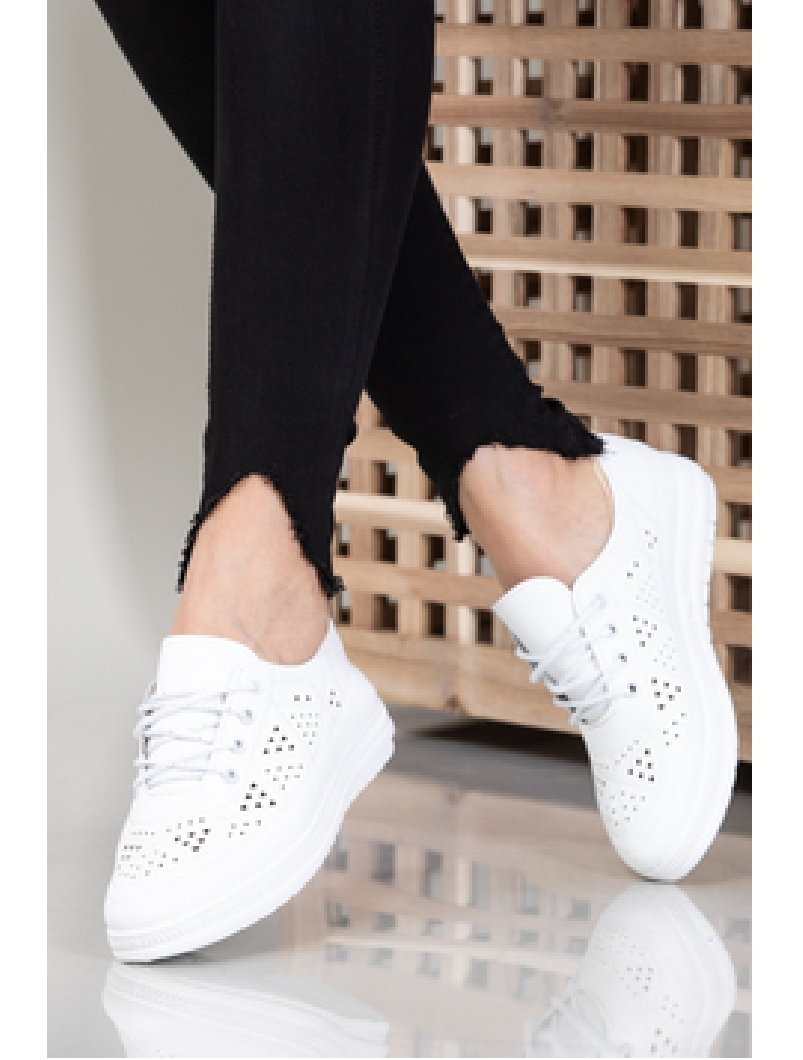 Adidasi Dama Escapesse Two Alb