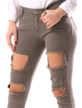 Damaged Jeans 