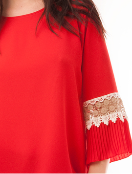 Bluza Dama Din Voal Cu Broderie Si Pliuri Mardy Rosie