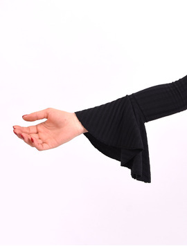 Bluza Dama Cu Maneca Clopot Basic Neagra