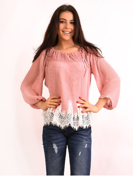 Bluza Dama Din Voal Plisat Cu Dantela Race Roz