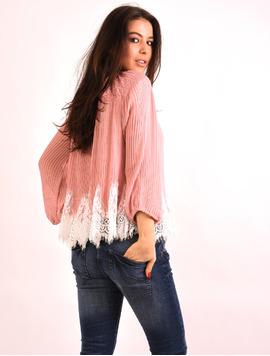 Bluza Dama Din Voal Plisat Cu Dantela Race Roz