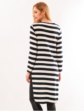 Bluza Dama Lunga In Dungi Cu Colier Layering Up Alb Si Bleumarin