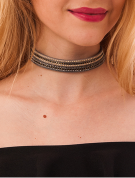 Choker Cu Pietricele Si Aplicatii Design Gri