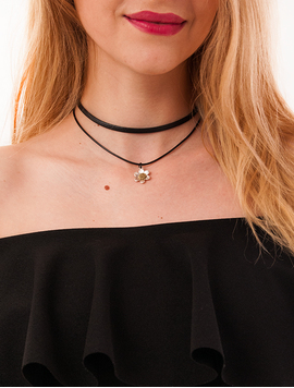 Choker Cu Pandantiv Cu Floare Evening Negru Si Auriu