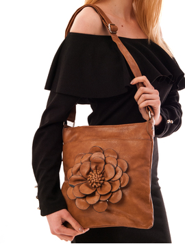 Geanta Dama Cu Accesorizata Cu Floare Abstract Bej