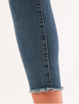 Jeans Dama Cu Rupturi Si Franjuri Reaction Albastri