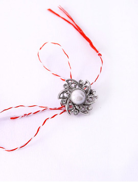 Martisor Brosa Floare Cu Piatra Glow Alb