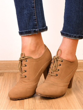 Pantofi Dama Cu Siret Si Toc Wish Bej