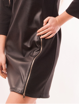 Rochie Dreapta Cu Fermoar Si Piele Ecologica Atlas Neagra