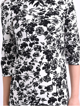 Rochie Dreapta Cu Imprimeu Floral Relax Alb Si Negru