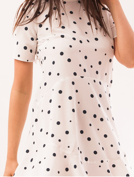 Rochie In Clos Cu Buline Urban Alba