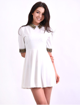 Rochie In Clos Cu Broderie La Guler Angel Alba