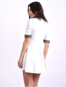 Rochie In Clos Cu Broderie La Guler Angel Alba