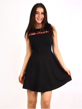 Rochie In Clos Cu Broderie Garden Neagra