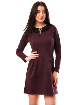 Rochie Cu Guler Si Brosa Grena