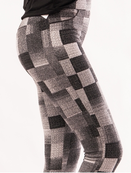 Pantaloni Dama Stil Colant Cu Patratele Gri