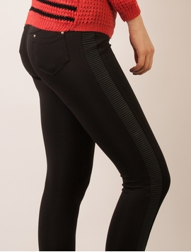 Pantaloni Dama Stil Colant Cu Piele Ecologica Lateral Negri