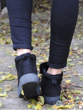 Ghete Dama Imblanite Cu Fermoare Negre
